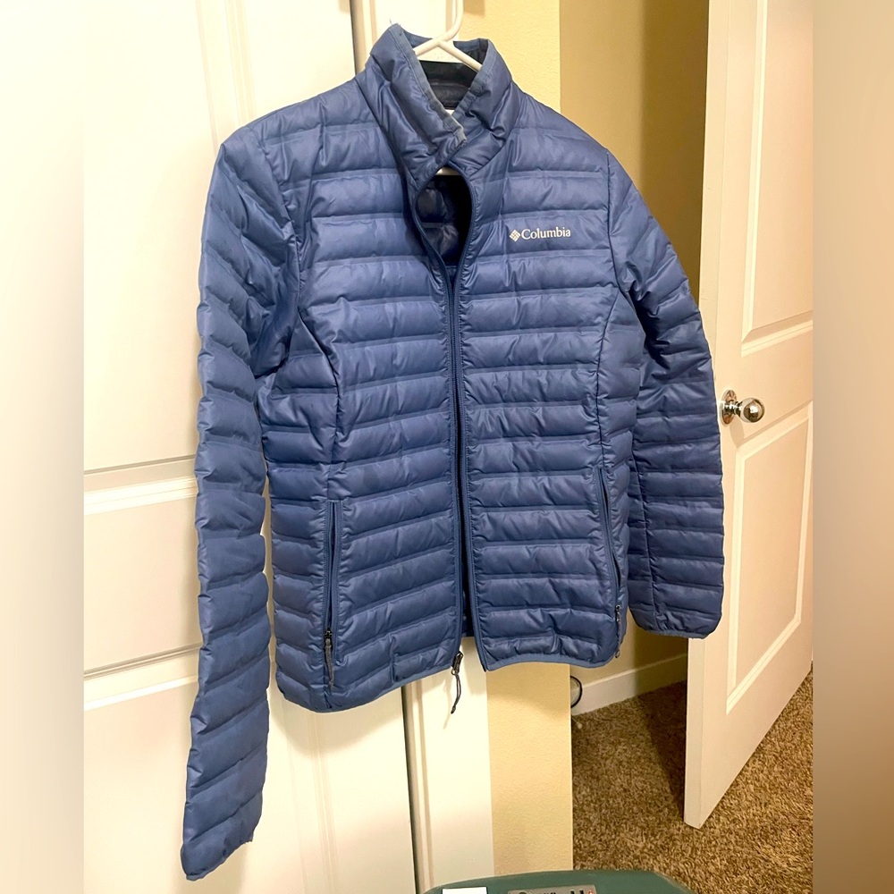 Columbia light puffy jacket
